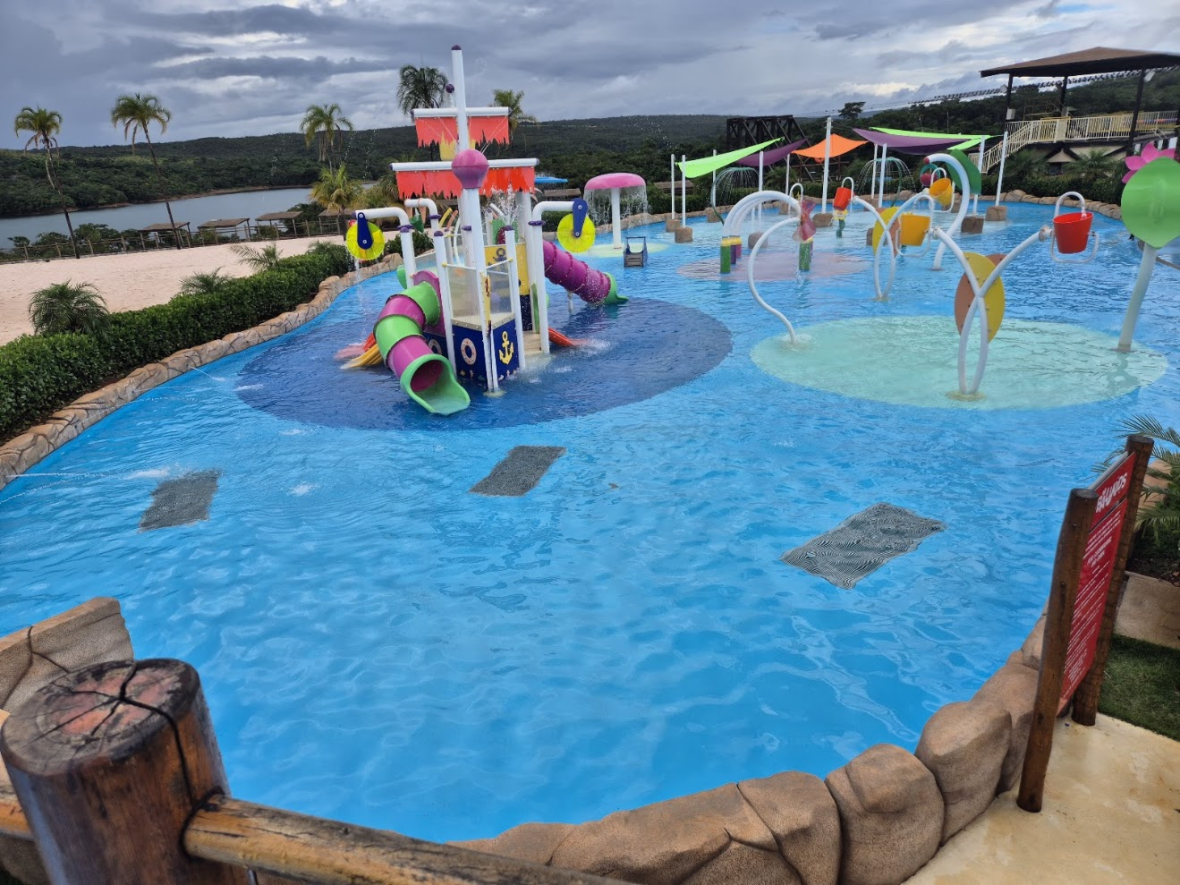 Hot Park — Baía das Tartarugas